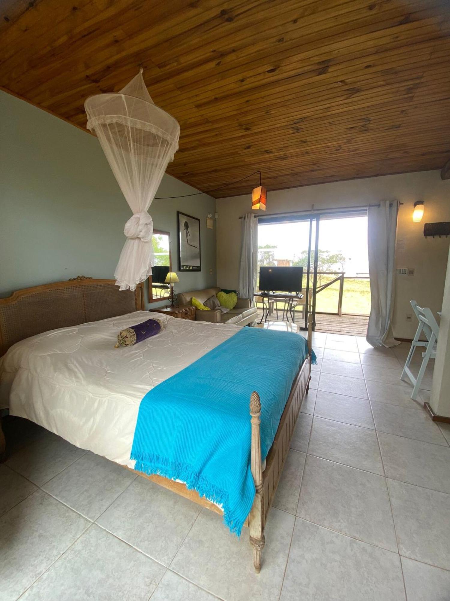 Cabanas Puerto Diablo Punta Del Diablo Exterior photo